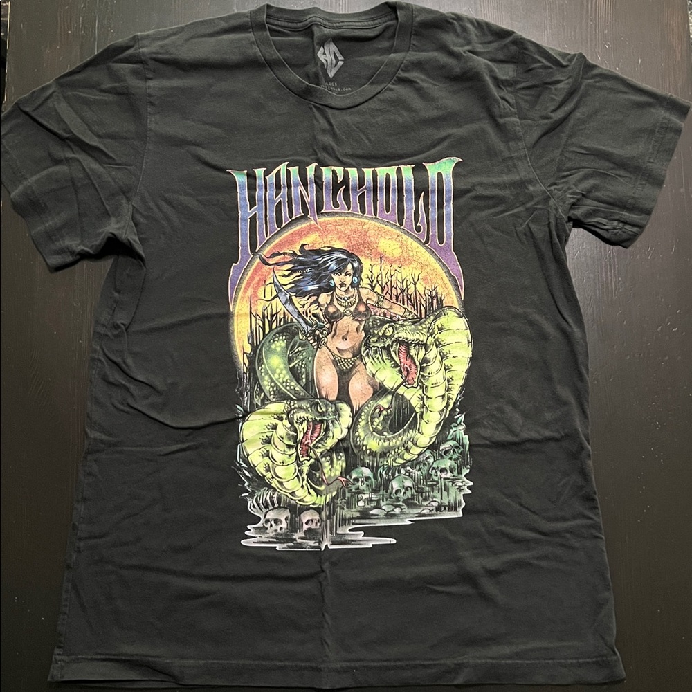 Han Cholo Black Graphic T-Shirt with Serpent Design